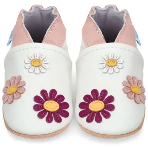 Baby Shoes Daisies