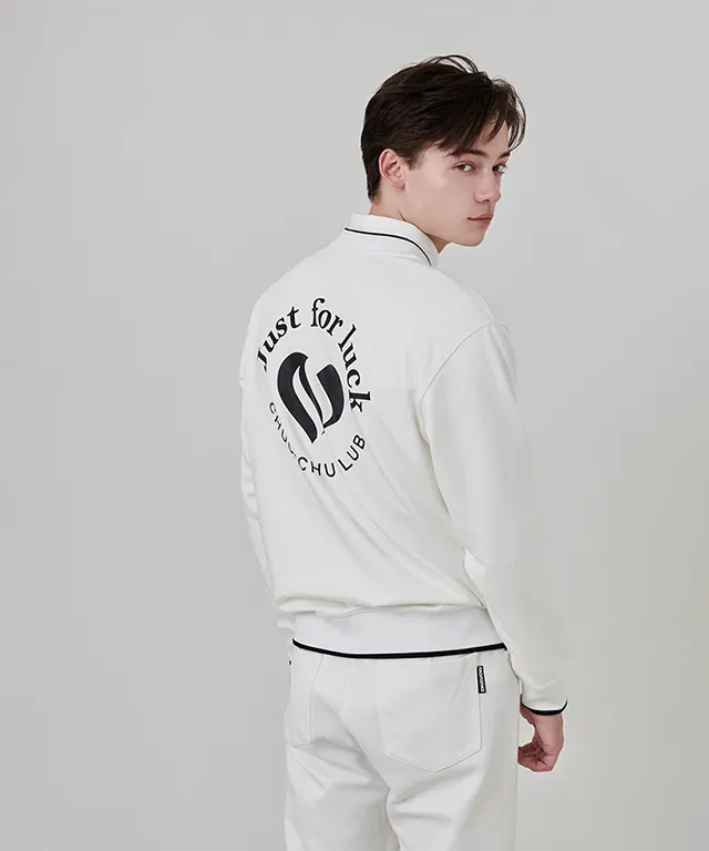 CHUCUCHU Men's Heart Point Crew Neck