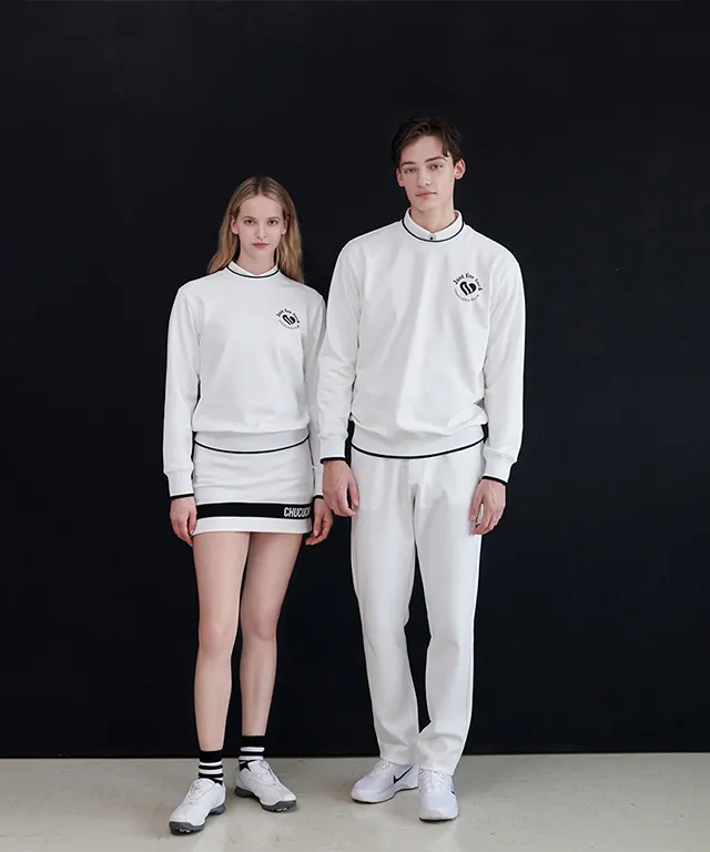 CHUCUCHU Men's Heart Point Crew Neck