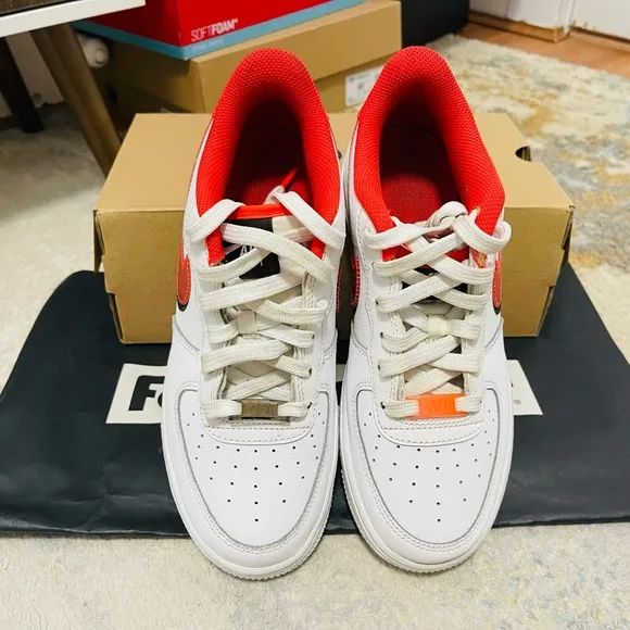 EUC Youth’s Size 5.5 Nike Air Force 1 LV8 GS Double Swoosh Shoes Bright Crimson