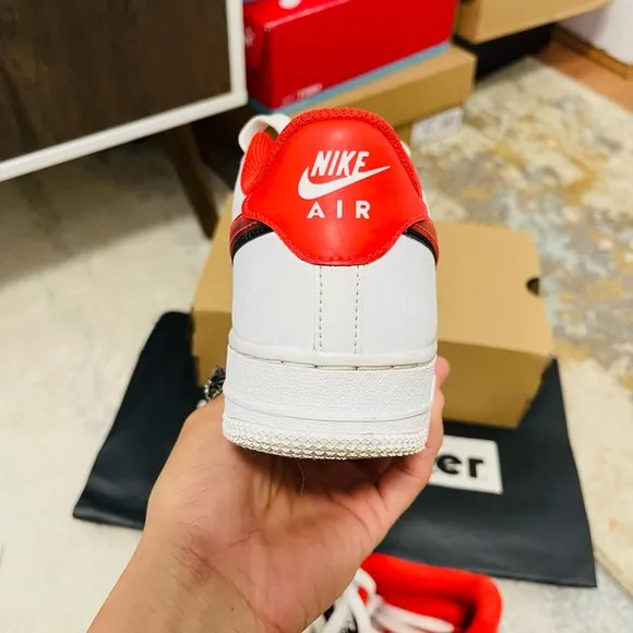 EUC Youth’s Size 5.5 Nike Air Force 1 LV8 GS Double Swoosh Shoes Bright Crimson