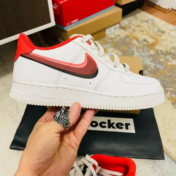 EUC Youth’s Size 5.5 Nike Air Force 1 LV8 GS Double Swoosh Shoes Bright Crimson