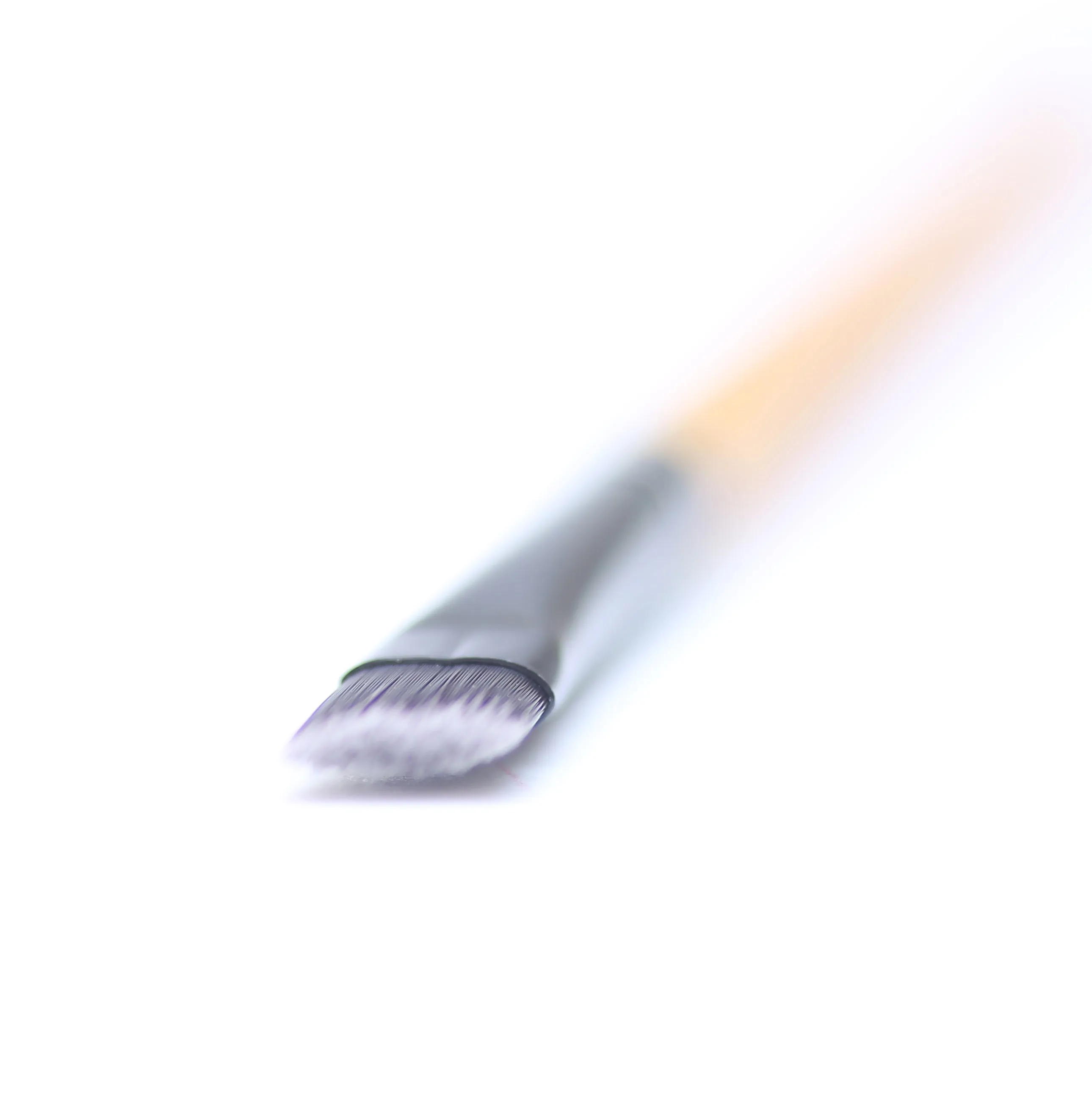 Flawless Bamboo Angled Brow & Liner Brush
