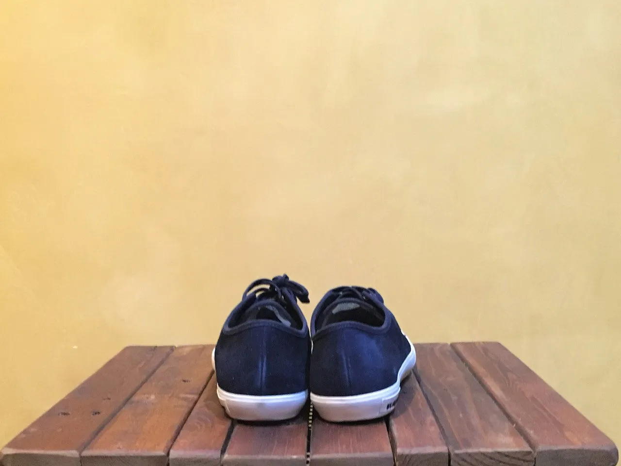 M0861PNV090C14 08/61  Seavees Army Issue Sneaker Low  Peacoat Navy Suede