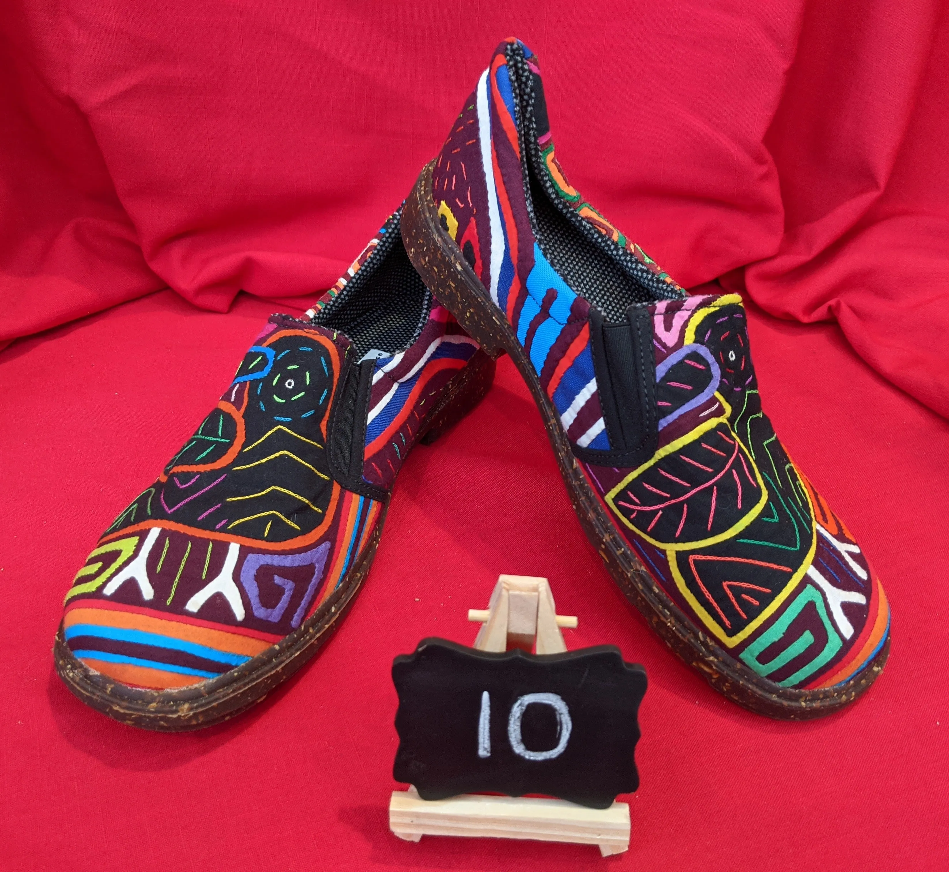 Moccasin Mola Shoes - Size 10 - Nova
