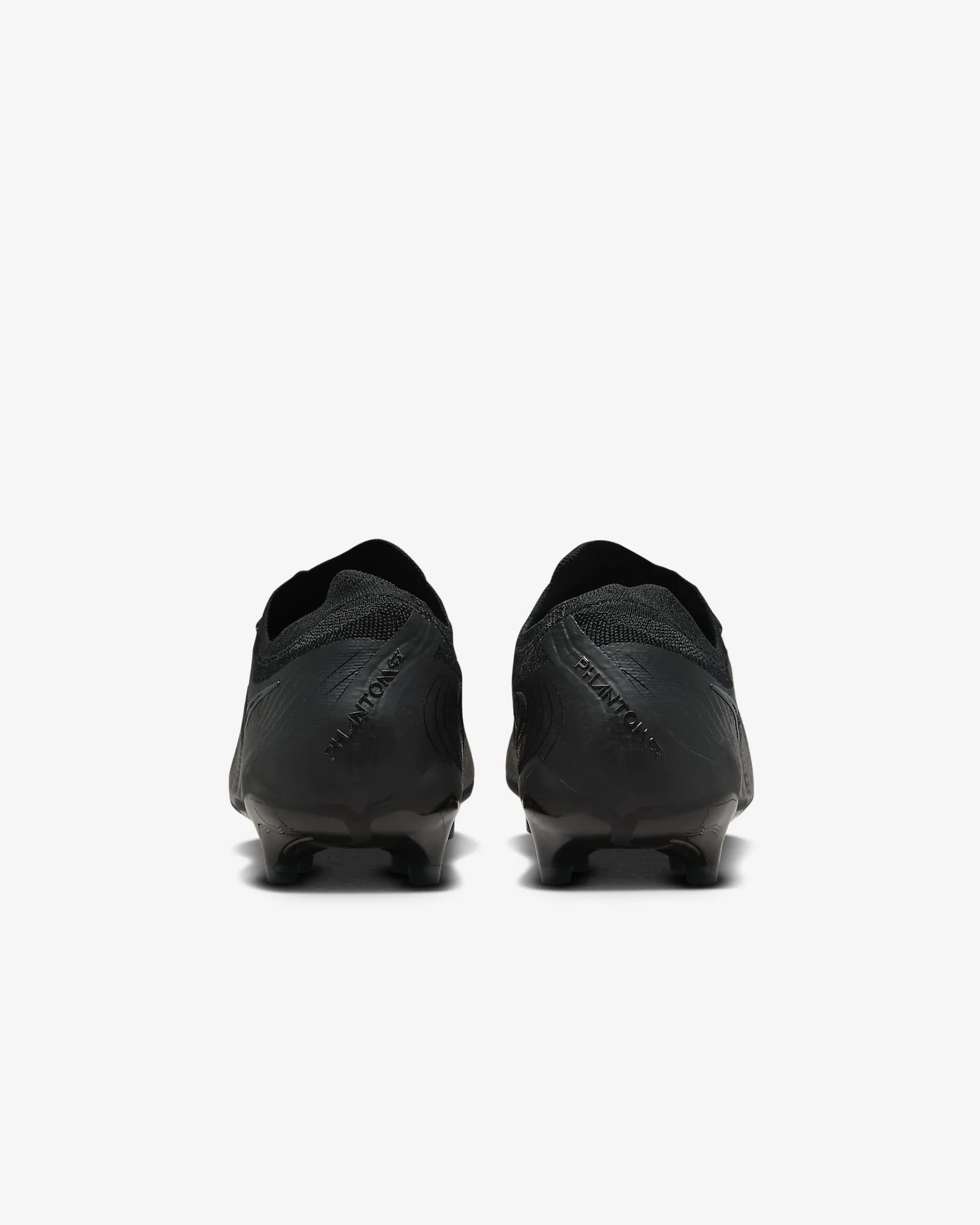 Nike Phantom GX 2 Elite AG Low-Top Soccer Cleats