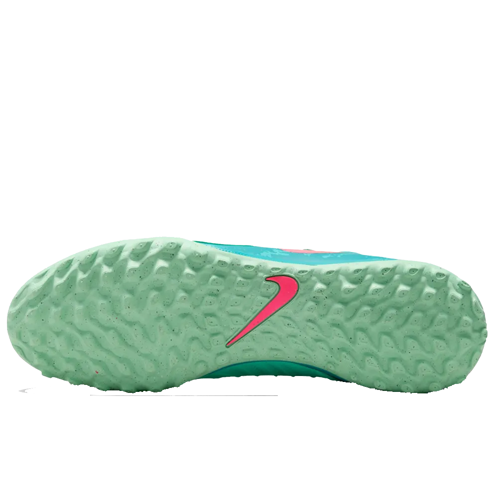 Nike Phantom Luna 2 Academy LV8 TF High-Top Soccer Shoes