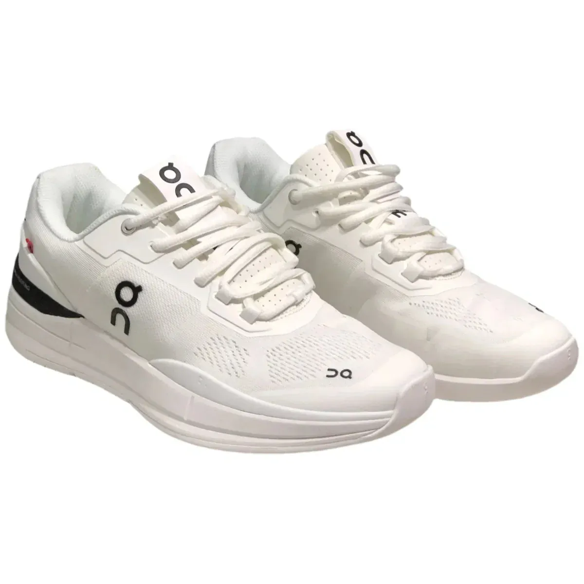 On The Roger Pro Men's White/Black