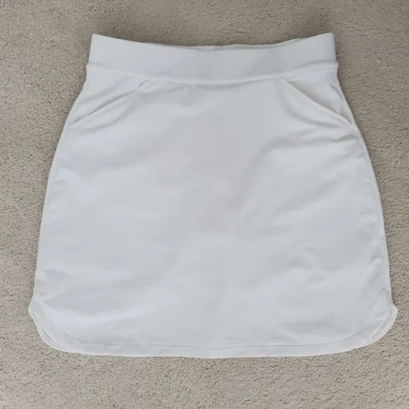 Peter Millar White Alice Petal Hem Athletic Skirt Skort UPF 50  Golf Tennis szS