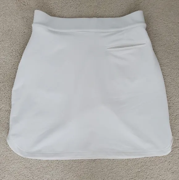 Peter Millar White Alice Petal Hem Athletic Skirt Skort UPF 50  Golf Tennis szS