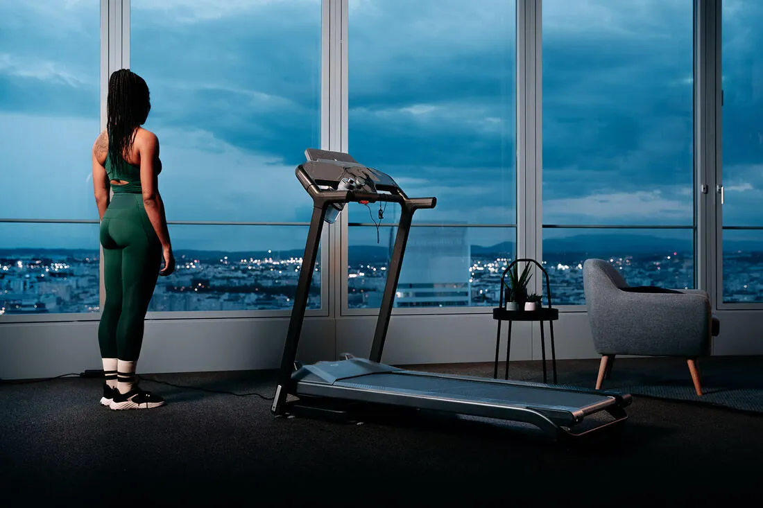 TAPIS DE COURSE CONNECTE RUN500 - pliage compact - 10% inclinaison motorisée