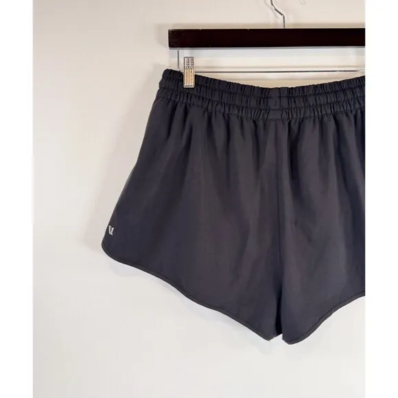 Vuori Womens Shorts Black Clementine 2.0 Athletic Running Classic Fit Stretch XL