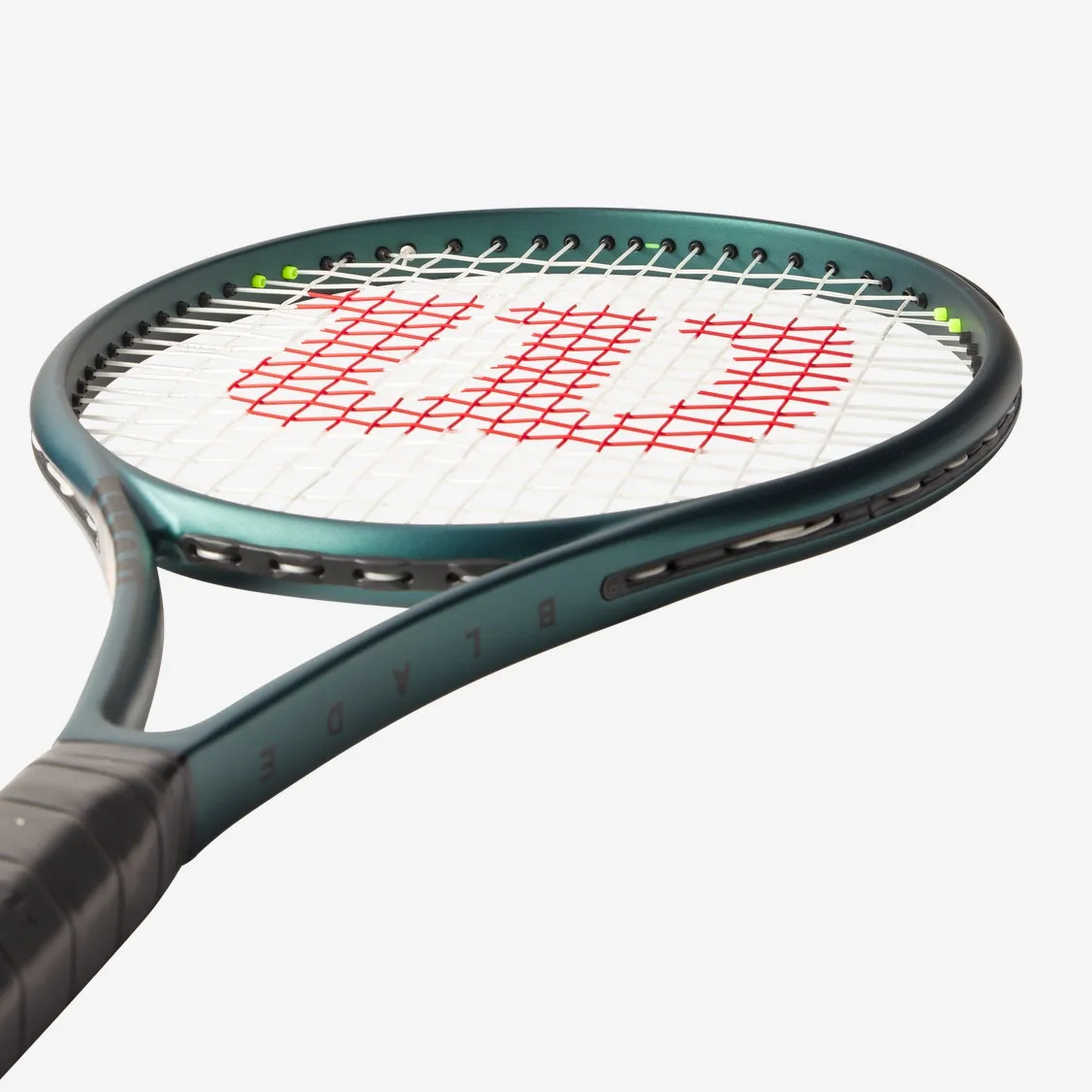 Wilson Blade 100L V9 Tennis Racket (Unstrung)