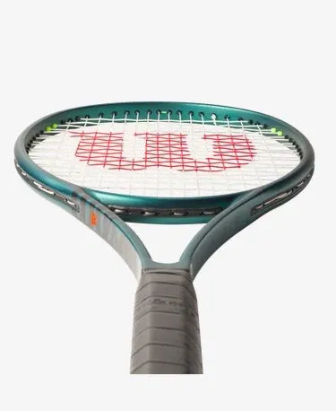 Wilson Blade 100L V9 Tennis Racket (Unstrung)