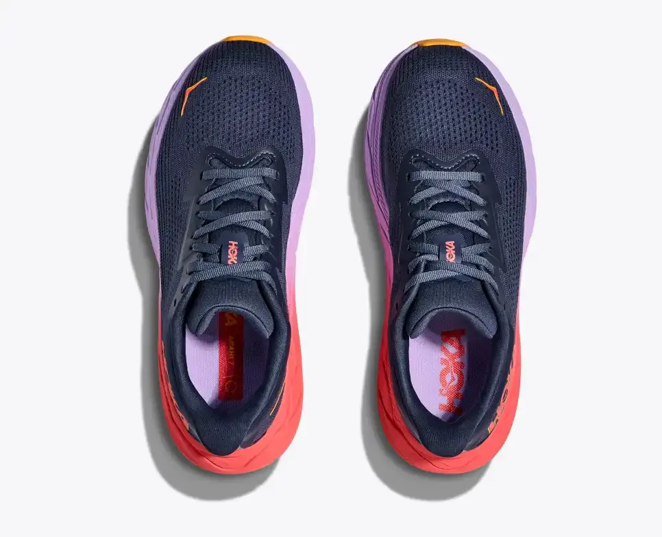 Women's Arahi 7