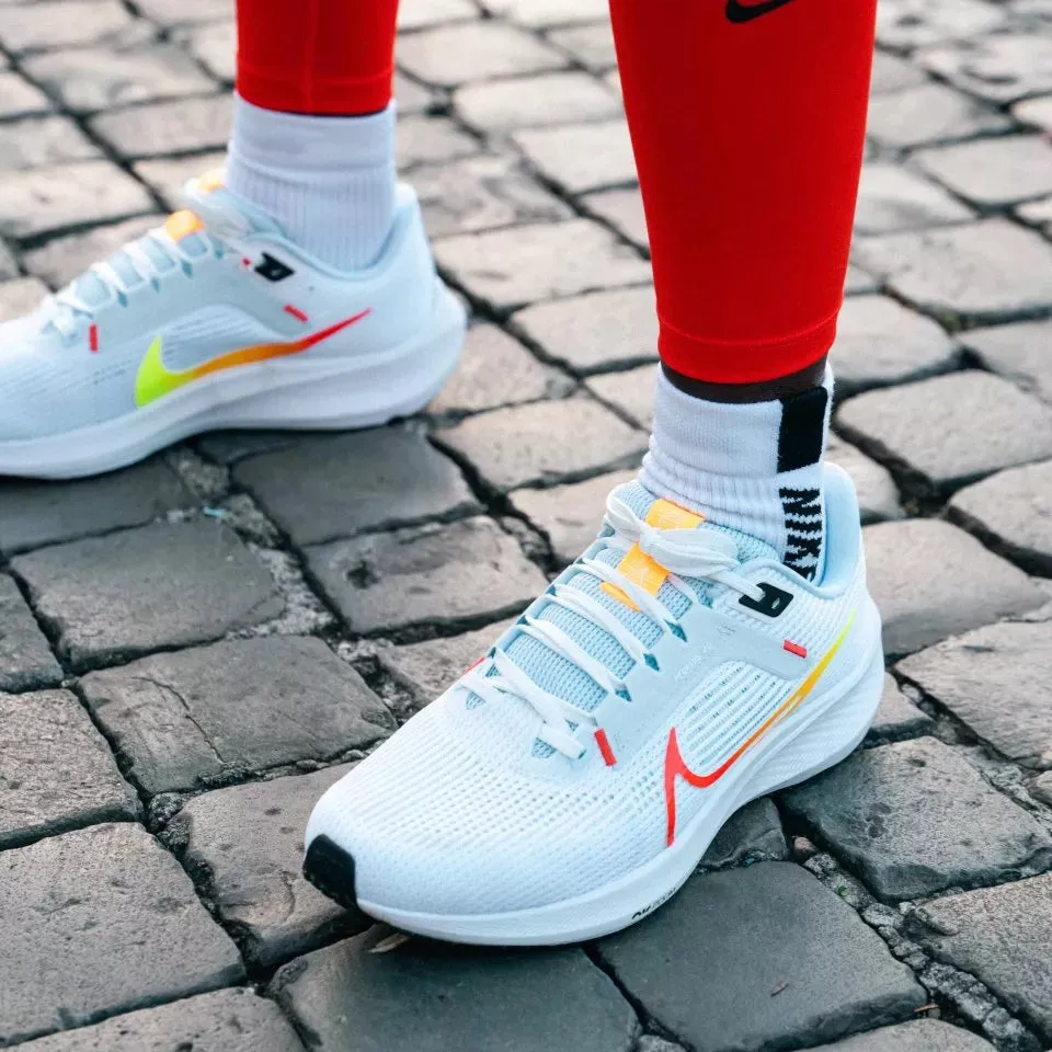 Women's Nike Air Zoom Pegasus 40 (White/Blue)
